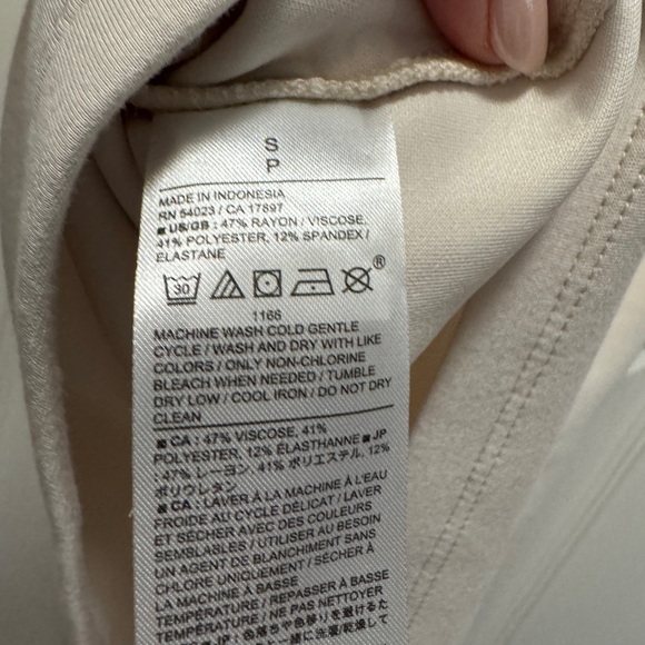 Banana Republic top - Picture 6 of 8